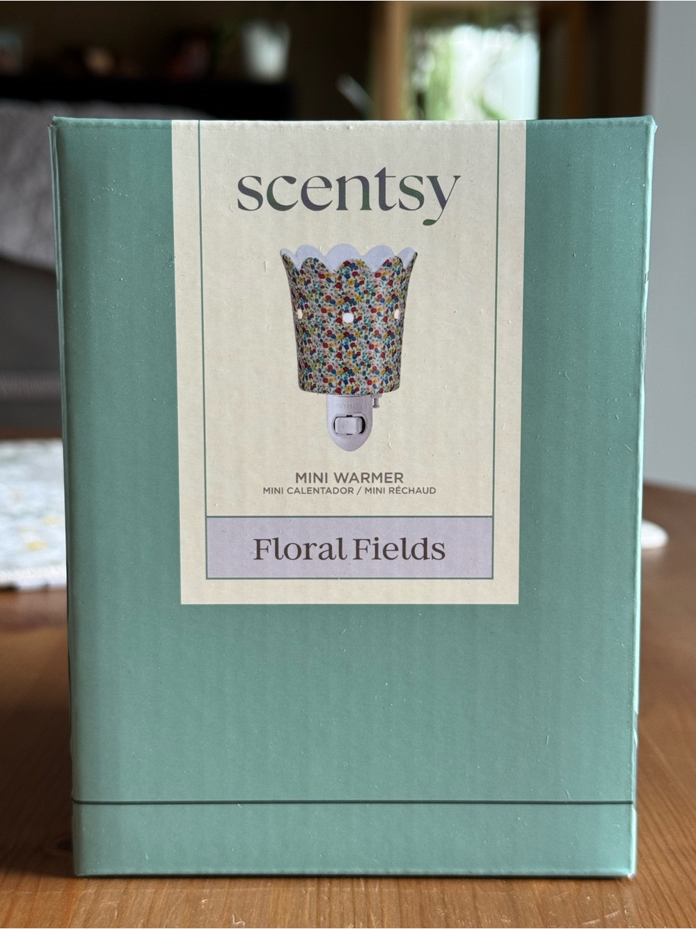Scentsy Floral Fields Mini Warmer